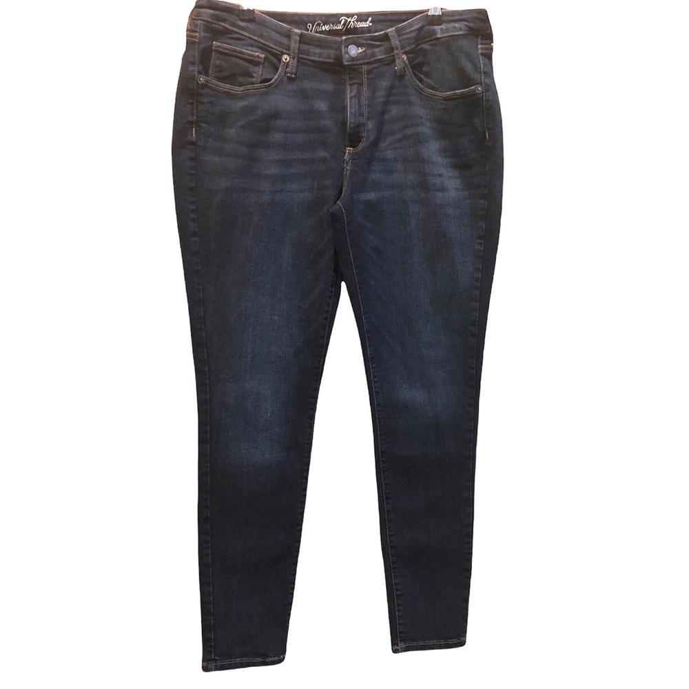 CURVY SKINNY JEANS by UNIVERSAL THREAD. Size 14L